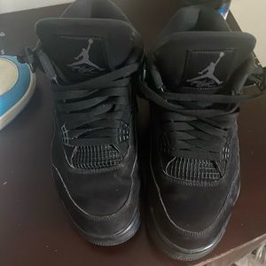 Black cats Jordan 4s 2020